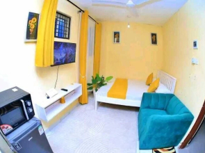 Lux Suites Ratna Furnished Apartments