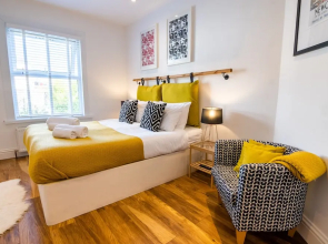 Plymouth Boutique Apartment