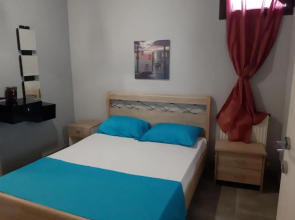 Soula's Sunshine Blue Apartment