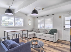 Walk to Downtown Palm Desert: Home w/ Pool Access