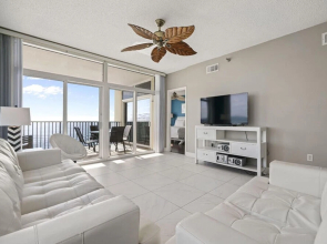 Jade East Towers 910 by Five Star Properties