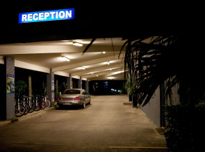 Nightcap at Kondari Resort