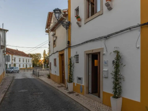 Love Tomar, Entire House in the Historic District