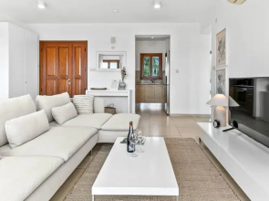 Apartment Bh11 - Theia