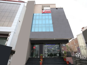 OYO 3131 Hotel BR Inn
