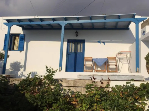 Cycladic houses in rural surrounding 4