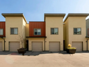 Fully Equipped 2BR Condo w/ Private Hot Tub & Views Newpark Terrace 57
