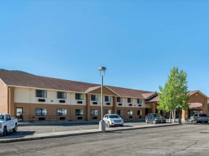 Allington Inn & Suites South Fork
