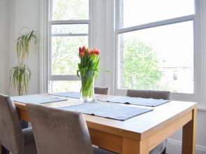 Spacious 3 Bedroom Hove Apartment