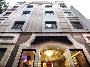 OYO Flagship 113 Golden Temple Road