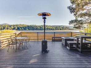 Viewtopia by Avantstay Lakefront Views Hot Tub