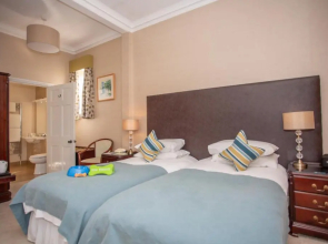 Sea Marge Hotel