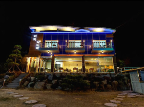 Geoje Beach Nadree Pension