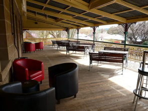 Royal Hotel Cooma