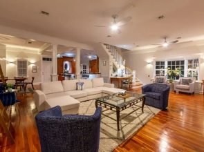 Beachfront Villa Outdoor Cinema Fire Pit BBQ