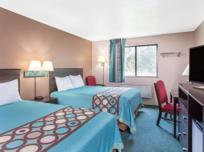 Super 8 by Wyndham Austin MN