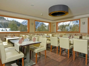 Hotel Edelweiss