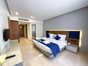 Nubian Island, Families and Couples only