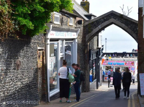 Central Broadstairs Apartment Close to Beach
