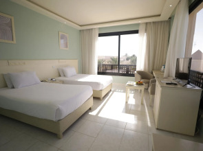 Blend Club Aqua Resort