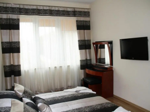 Hotel For You