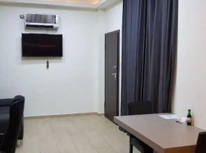 Minimal Studio in Paleo Faliro