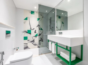 Studio M Arabian Plaza Hotel & Hotel Apartments