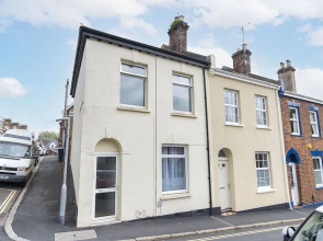 City Gate Garden Lodge