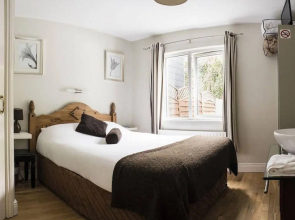 Tierneys Guesthouse on Main Street