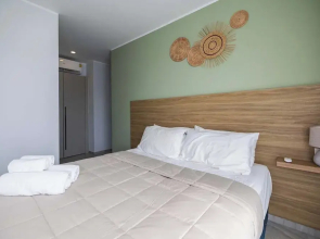 Modern Condo near the Beach - NV5