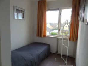 Nice Holiday Home With Garden Near Beach