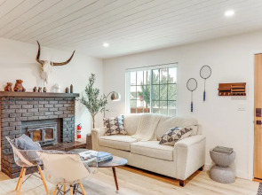 Fish, Hike & Explore: Cabin w/ Yard in Big Bear