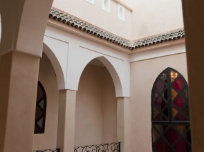 Rustic Mountainside Home close to Pearl