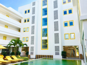 Bloomrooms @ Calangute