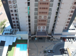 Pat Luxurious Studio