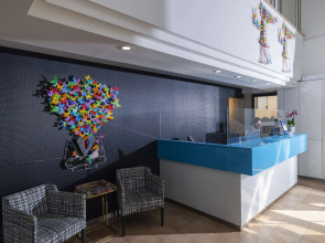 Best Western Regency Suites