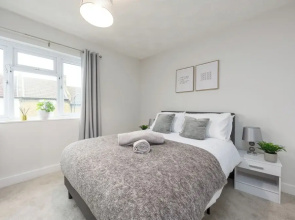 Rochester Retreat - Charming 3 Bedroom House
