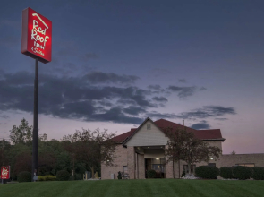 Red Roof Inn & Suites Middletown - Franklin