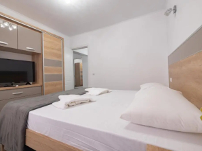 Luxury Ultracentral