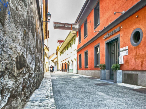 Cukrarna Hostel