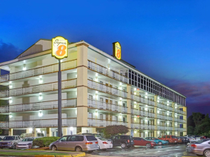 Downtown Inn & Studio Suites