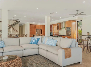 Lux Tropical Haven Mooloolaba Moonda5