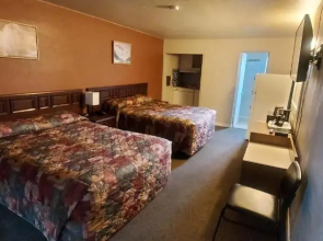 Lazy Bear Lodge