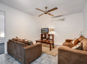 Maroochydore Family Home plus pool