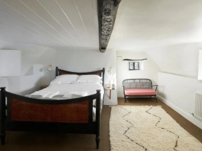 The Compasses Inn