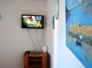 Bright and Charming Studio Apartment