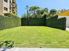 Casa Amarela - A poucos metros da praia e do Shopping da Riviera de São Lourenço
