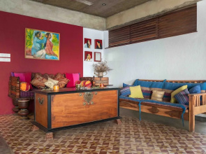 Toya Toya by Vista Rooms