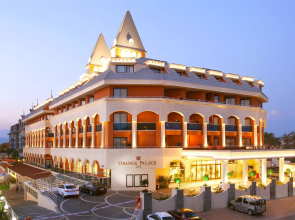 Hotel Orange Palace Side