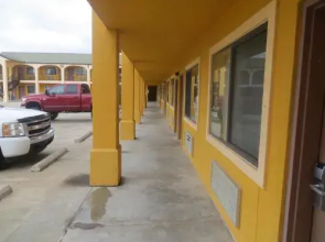 Executive inn & Suites